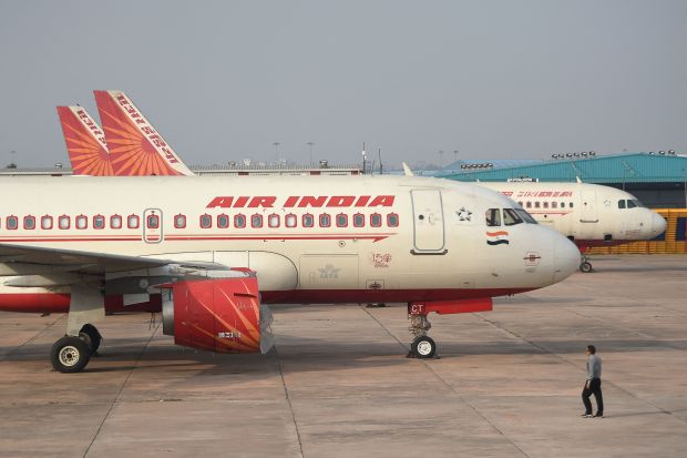 Phi công Air India đã điều khiển máy bay quay đầu, hạ cánh khẩn cấp.