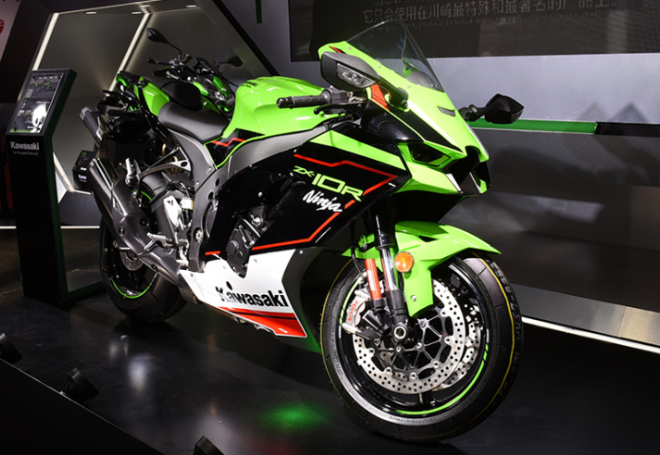 Siêu mô tô 2021 Kawasaki Ninja ZX-10R/RR đổ bộ thị trường đông dân nhất thế giới - 1