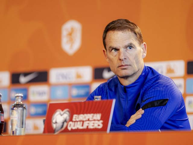 Frank de Boer cần vượt qua chính mình