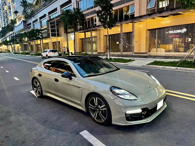 Porsche Panamera lăn bánh 64.000km rao bán lại chỉ 1,7 tỷ đồng - 1