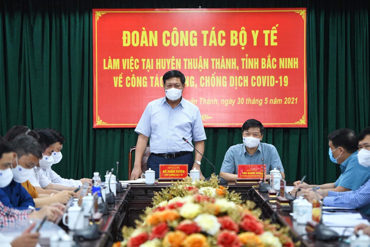 Thứ trưởng Bộ Y tế Đỗ Xuân Tuyên.