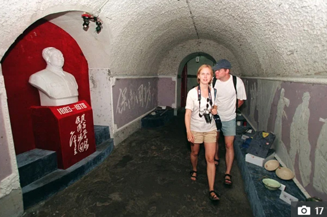 Nhiều vị trí trong đường hầm đã được mở cho khách du lịch tham quan. 
