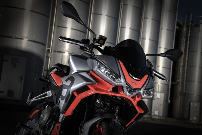 2021 Aprilia Tuono 660 về Đông Nam Á, giá suýt nửa tỷ đồng - 7