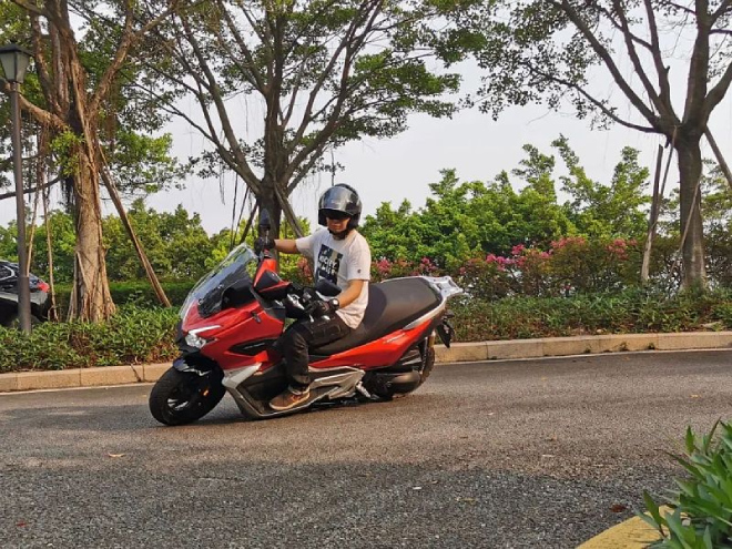 Xuất hiện bộ đôi xe ga giống y hệt dòng xe hàng độc X-ADV của Honda - 4