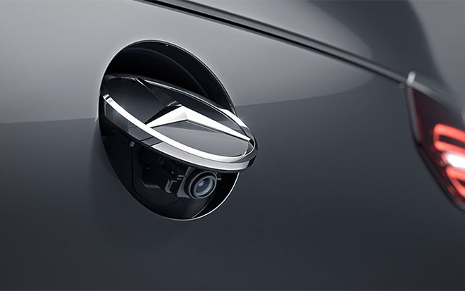 Mercedes-Benz triệu hồi hơn 342.000 xe vì lỗi hệ thống camera lui - 1