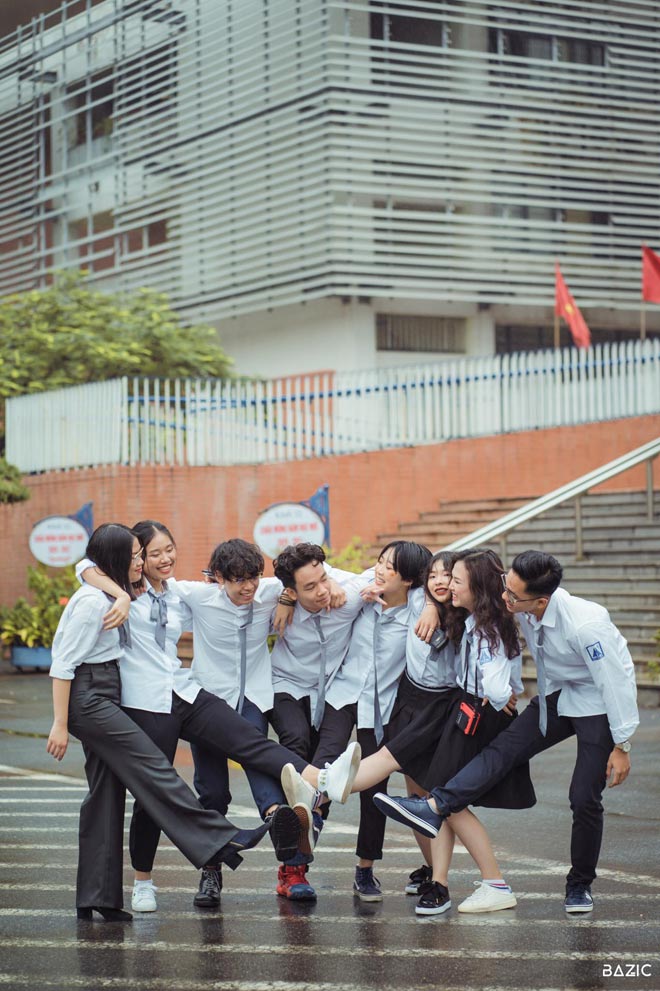 Lễ bế giảng trôi qua trong thầm lặng (ảnh: Hà Vy)