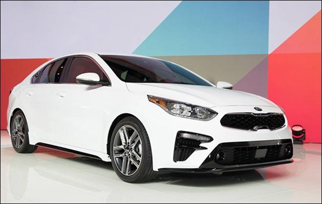 KIA Cerato: Giá bán và so sánh thông số với các đối thủ - 2