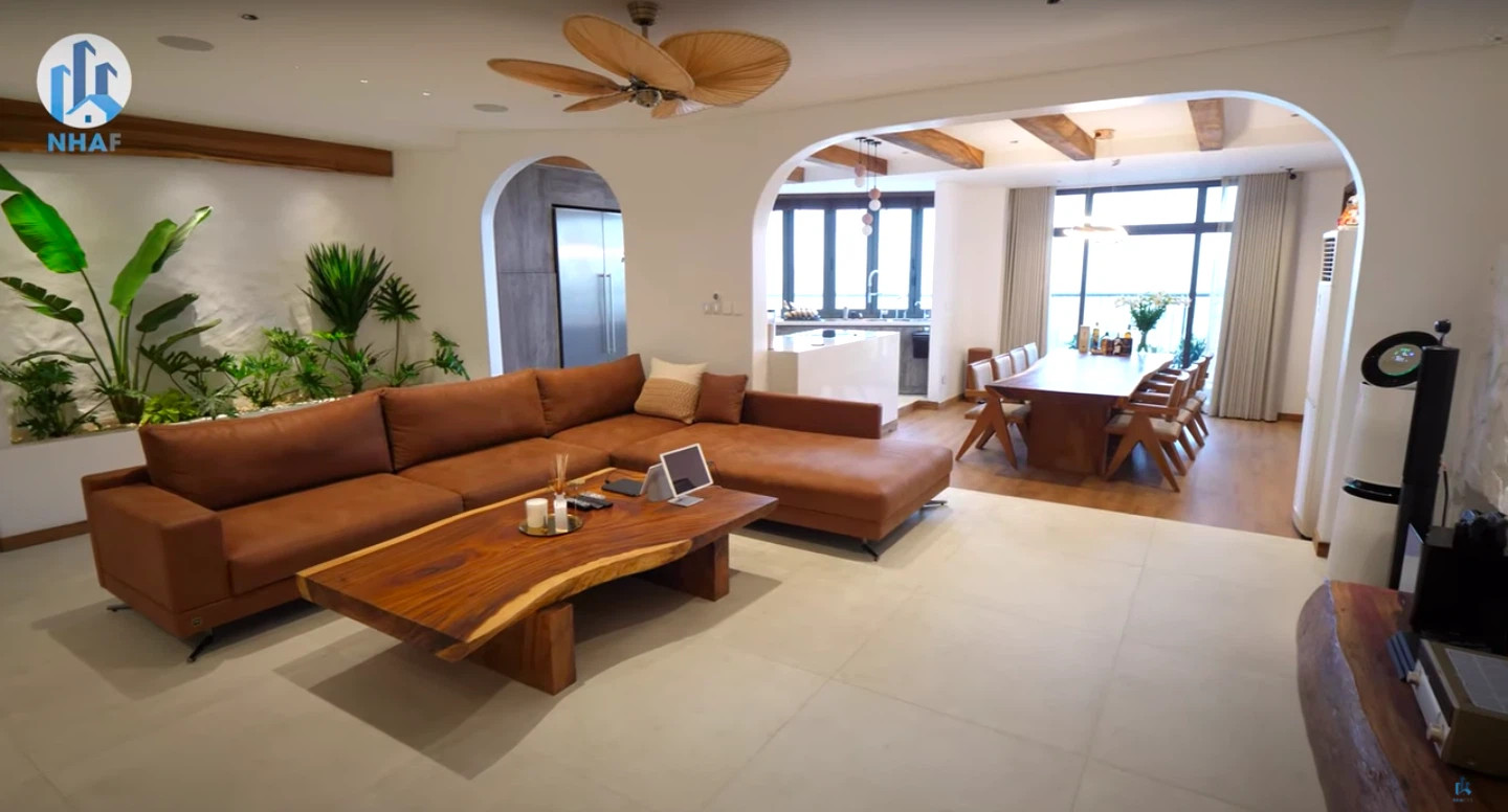 Nàng hậu tậu penthouse tiền tỉ ở tuổi 21, &#34;nữ hoàng nội y&#34; chốt đơn biệt thự siêu to - 10