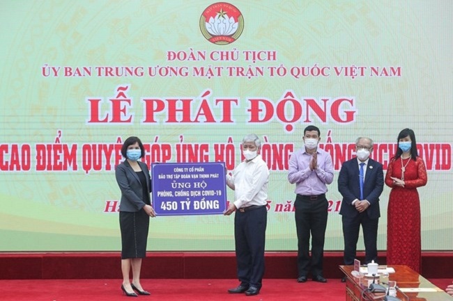 Tập đoàn Vạn Thịnh Phát đồng thời ủng hộ 450 tỷ đồng tại Uỷ ban Trung ương Mặt trận Tổ quốc Việt Nam