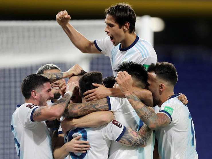 Argentina chiếm vị trí thứ 2 khu vực Nam Mỹ với thành tích bất bại từ đầu giải