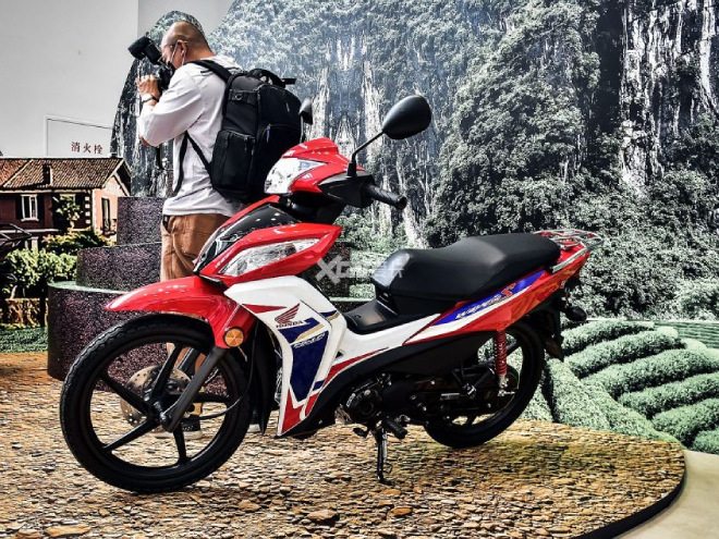 Honda Wave 110S mới tung ra thị trường đông dân nhất, thiết kế khác ở Việt Nam - 2