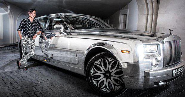 Đại gia ngầm &#34;ném tiền ngoài cửa sổ&#34; mua liền 30 chiếc Rolls-Royce chỉ để trang trí - 2