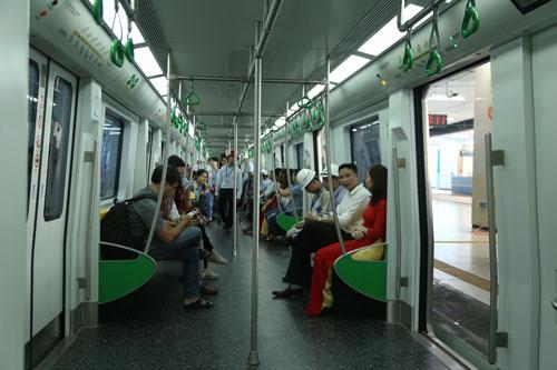 Một chuyến chạy thử nghiệm đường sắt Cát Linh - Hà Đông vào tháng 4-2021