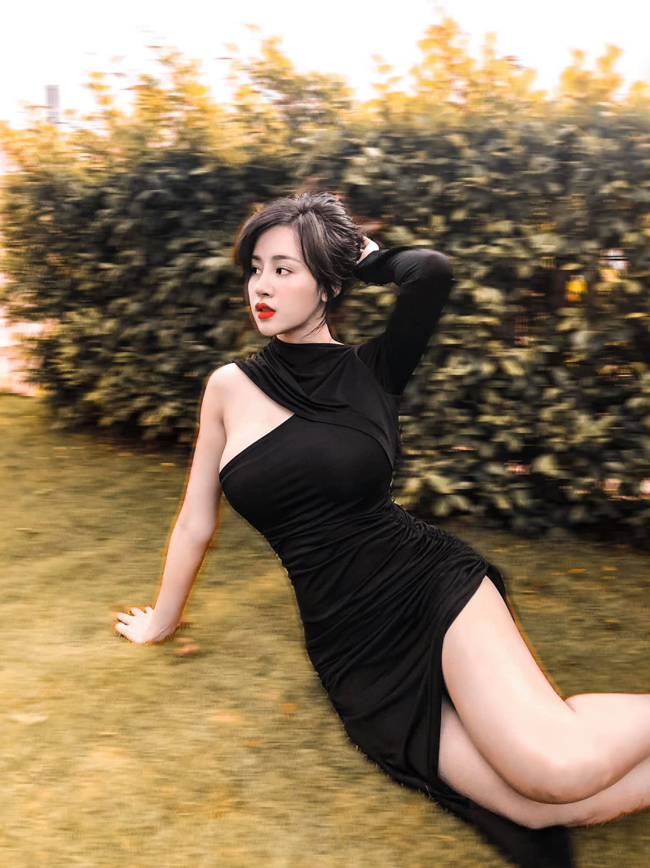 Giữa "rừng hot girl mới nổi", hot girl xứ Nghệ vẫn là gương mặt thu hút sự chú ý mỗi khi xuất hiện. 

