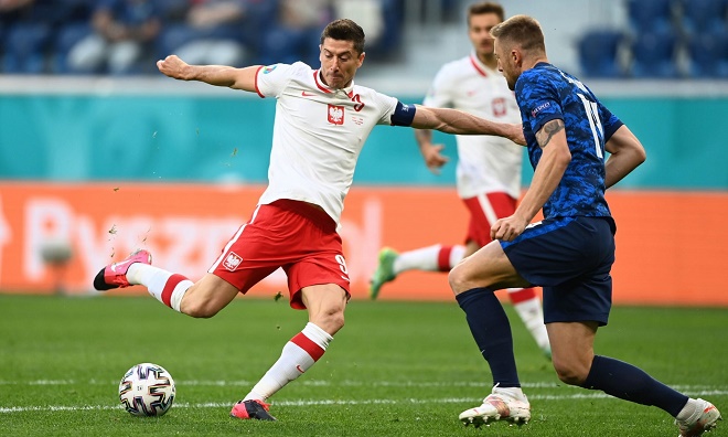 Lewandowski bất lực trước Slovakia