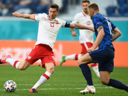 Bóng đá - Video Ba Lan - Slovakia: Lewandowski &quot;mất tích&quot;, thẻ đỏ tai hại (EURO 2020)