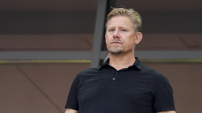 Peter Schmeichel chỉ trích UEFA