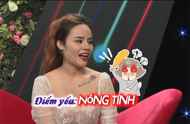 NaNa là cô gái tự tin, hòa đồng, giao tiếp tốt, biết lắng nghe và chia sẻ nhưng hơi nóng tính.