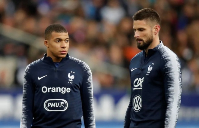 Mbappe thừa nhận không vui vì phát ngôn "động chạm" của Giroud