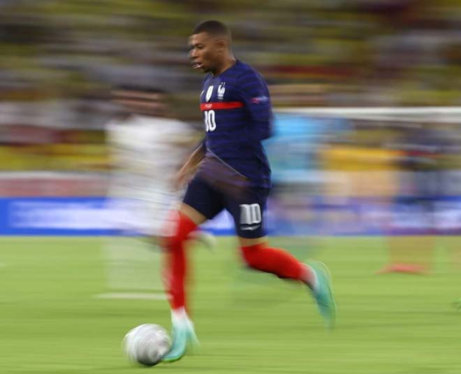 Mbappe thể hiện tôc độ đáng kinh ngạc