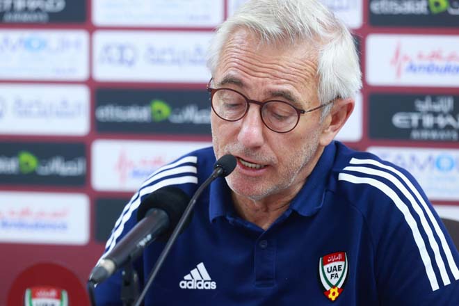 HLV Bert van Marwijk không hài lòng vì để thủng lưới 2 bàn