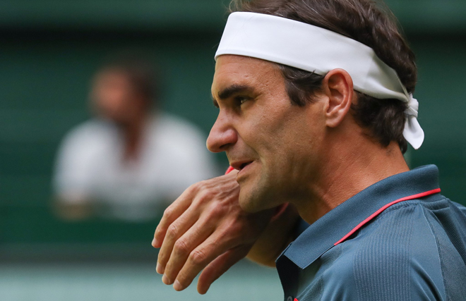 Federer tỏ ra đuối sức trong 2 set đấu sau