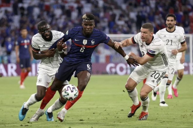 Pogba "làm khổ" ĐT Đức bằng kỹ năng thượng thừa