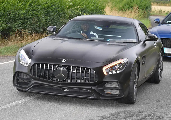 Mercedes-AMG GT R có giá 140.000 bảng Anh.