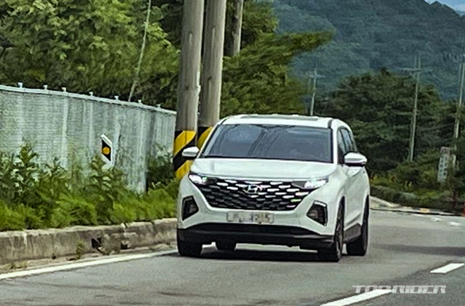 Xe MPV Hyundai Custo xuất hiện trên đường phố Hàn Quốc - 1