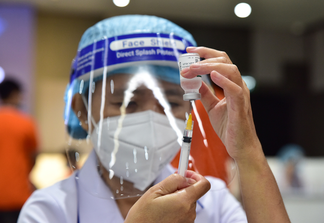TP.HCM sẽ tiêm 836.000 liều vắc xin phòng COVID-19 trong vòng 5 ngày. Ảnh: Hồng Lam