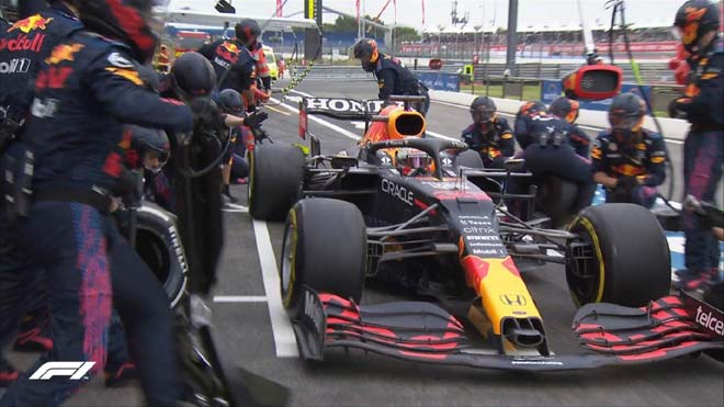 Verstappen với chiến thuật 2 dừng