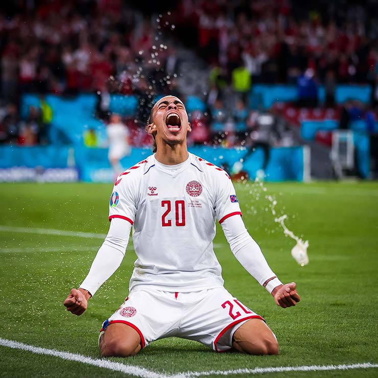 Những phút giây ăn mừng đáng nhớ của ĐT Đan Mạch