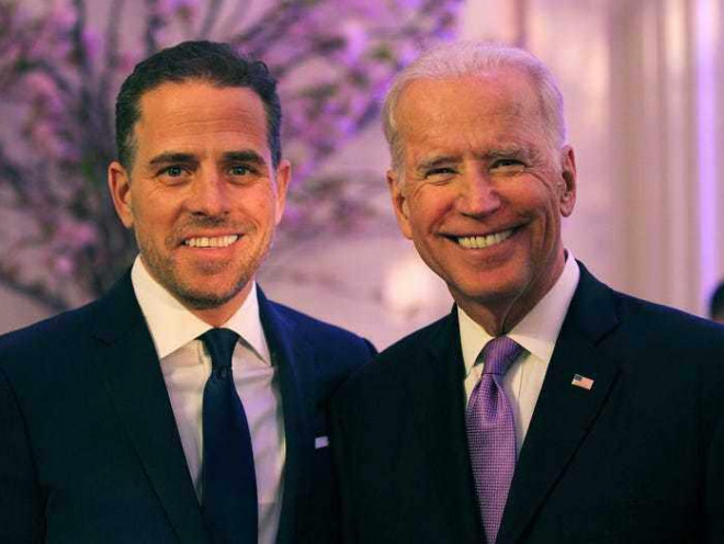 Tổng thống Mỹ Joe Biden và con trai Hunter