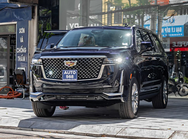 Cadillac Escalade mới trang bị động cơ V8 đầu tiên có mặt tại Việt Nam - 2