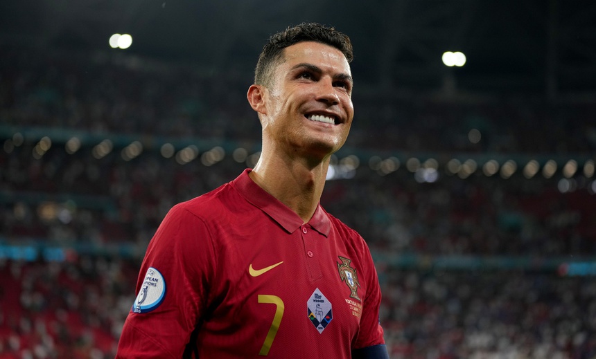 10 kỷ lục sau vòng bảng EURO 2020: Ronaldo vui buồn lẫn lộn - 4