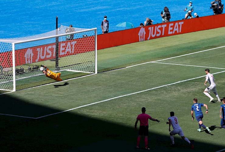 Quả penalty hỏng của Morata trước Slovakia đã là lần thứ 5 liên tiếp TBN bỏ lỡ 11m