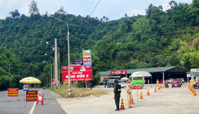 Lâm Đồng thông báo dừng các hoạt động vận tải hành khách đến và đi từ các vùng có dịch Covid-19.