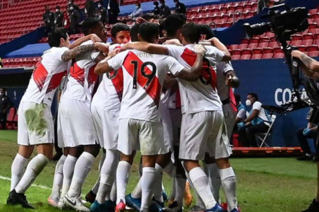 Video Venezuela - Peru: Đánh chiếm ngôi nhì, chờ Uruguay hoặc Chile (Copa America)