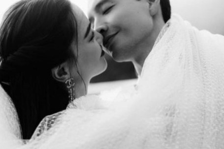 Hồ Ngọc Hà chính thức tung ảnh cưới, nhìn cô dâu cười rạng rỡ bên chú rể Kim Lý đã thấy hạnh phúc