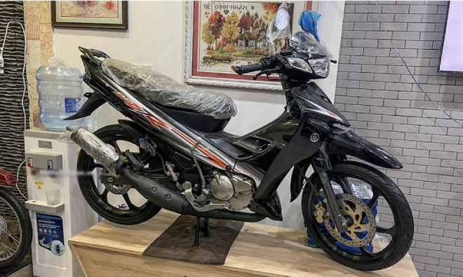 Xe côn tay “cá mập” Yamaha 125ZR giá 500 triệu đồng, gây choáng làng chơi xe - 1