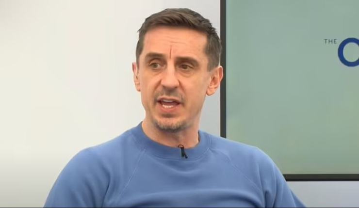 Gary Neville thừa nhận nỗi sợ Liverpool đoạt cú ăn bốn danh hiệu cuối mùa này