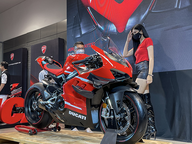 Siêu phẩm Ducati Superleggera V4 độc nhất có mặt tại Việt Nam - 1