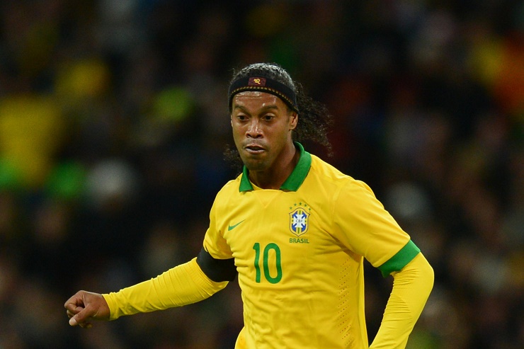 Ronaldinho trong màu áo tuyển Brazil