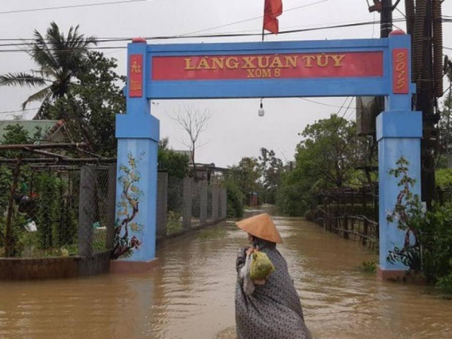 Thủ tướng: Khắc phục hậu quả mưa lũ bất thường tại khu vực miền Trung