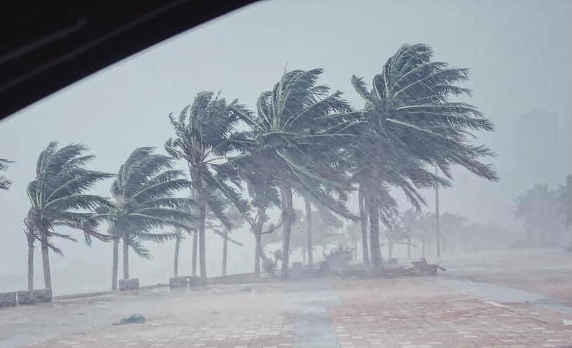 Biển Đông nguy cơ hứng bão và áp thấp nhiệt đới trái quy luật. Ảnh minh họa.