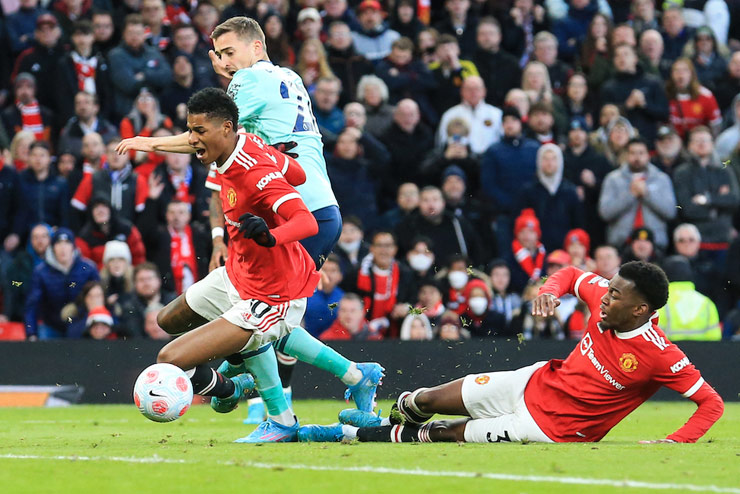 Theo siêu máy tính dự đoán, MU chỉ có cơ hội dự Champions League mùa sau chưa đến 1%