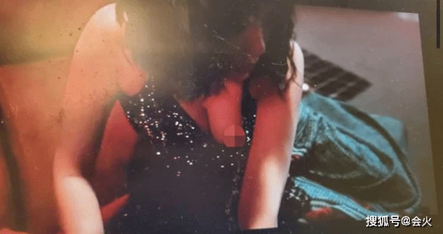 Hình ảnh Quách Tuyết Phù lộ vòng 1 trên phim nhanh chóng được chia sẻ rần rần trên weibo.