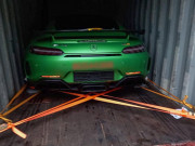 Tin tức ô tô - Mercedes-AMG GT R màu lạ sắp có mặt tại Việt Nam