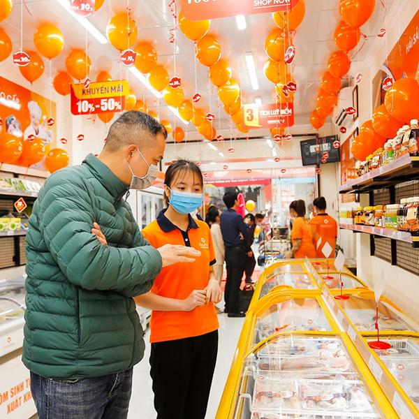 Người tiêu dùng háo hức mua thuỷ hải sản tại Hệ thống Cửa hàng Thực phẩm - Thuỷ sản xuất nhập khẩu NatuFood - 4