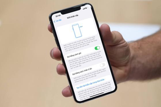 Tính năng SOS sẽ cứu mạng của bạn trong trường hợp khẩn cấp. Ảnh: TIỂU MINH